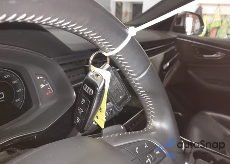 2020 Audi Q8 Premium Plus 55 Tfsi Quattro Tiptronic from USA, damaged, VIN WA1EVAF14LD015881